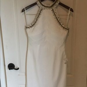 A. DREA  white dress with beading M NWT